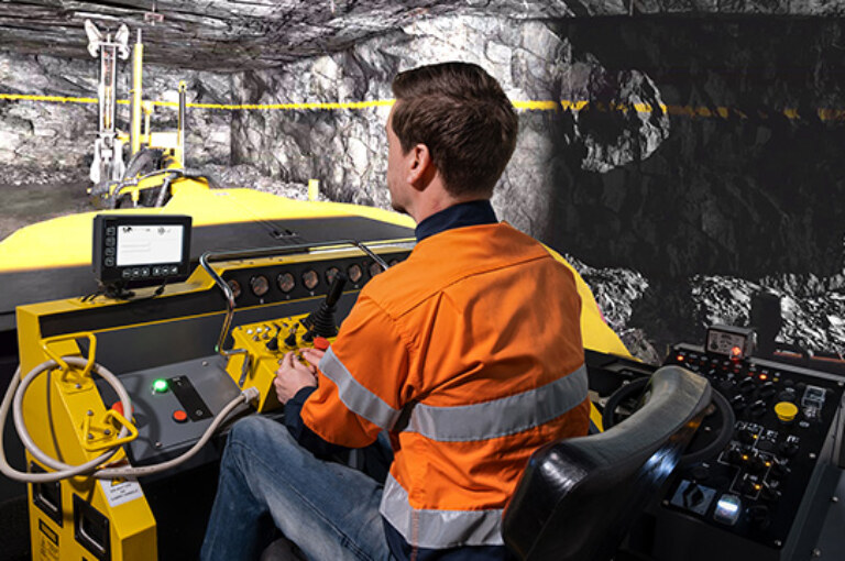 Simulation as a key component for training in mining