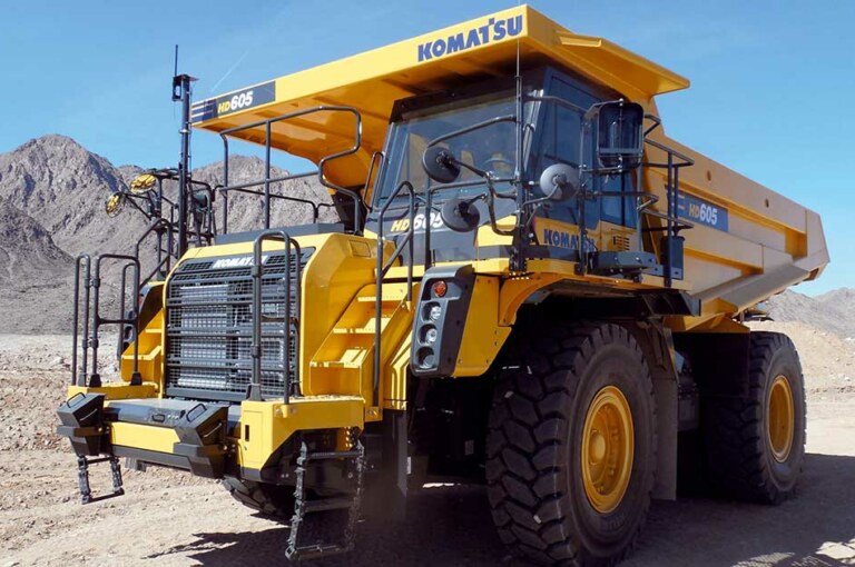 Komatsu unveiled two brand-new mechanical haulers.