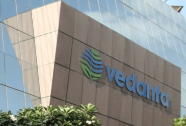 Vedanta Resources accepts bids worth $800 million for dollar bonds, bankers say