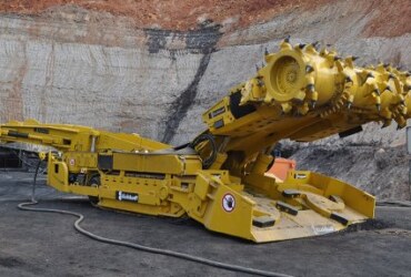 Continuous Miner: Eickhoff CM2H-30