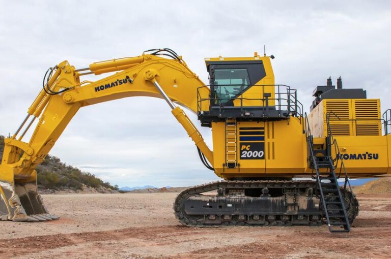 Mining excavators: the KOMATSU PC 2000-11