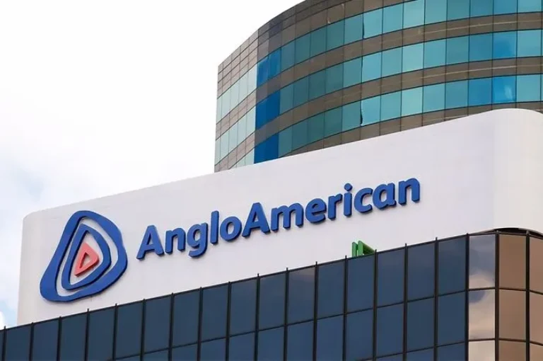 Anglo American posts $3.1 billion loss on writedowns